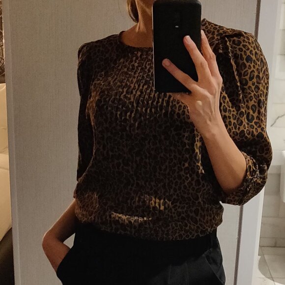 Barely worn leopard-print blouse - Picture 4 of 4